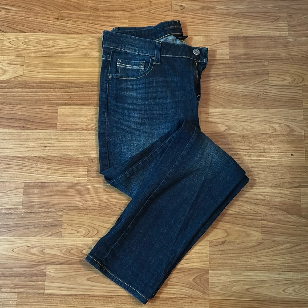 Levi’s mid rise skinny